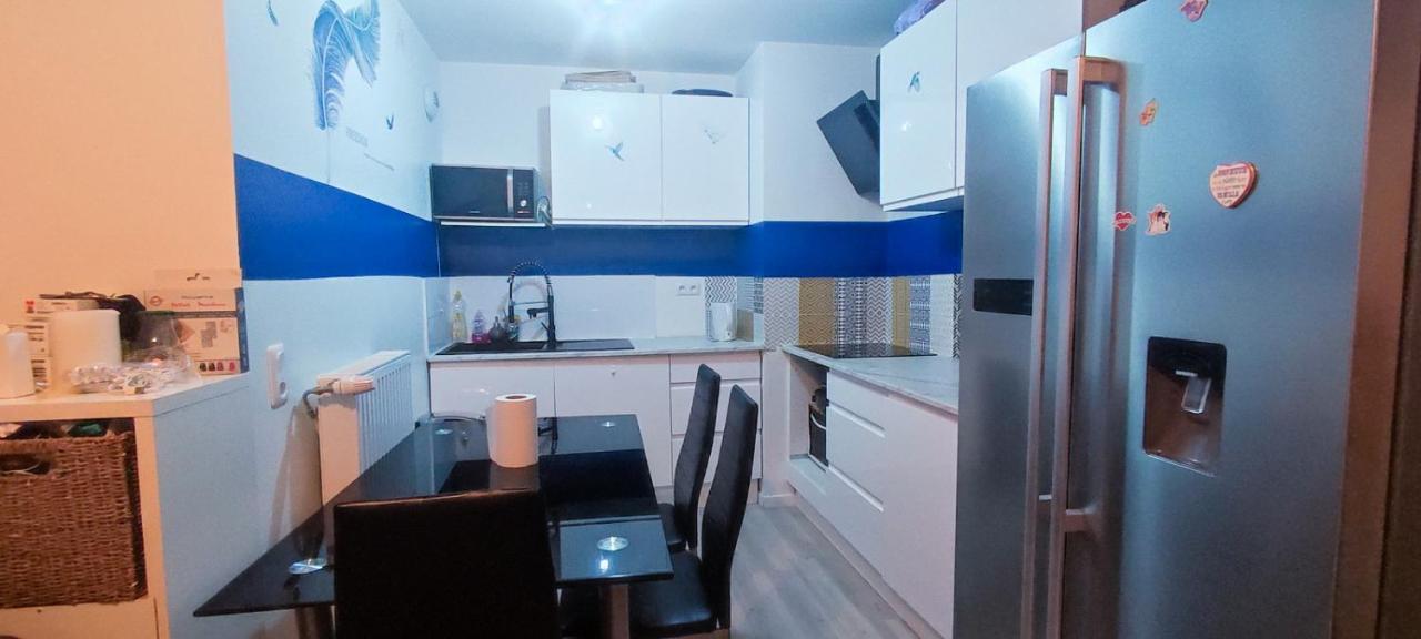 Jolie Appartement Avec Un Jardin Meaux Luaran gambar