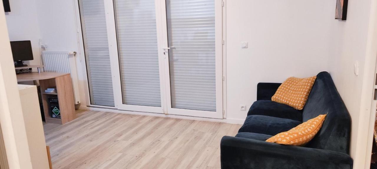 Jolie Appartement Avec Un Jardin Meaux Luaran gambar