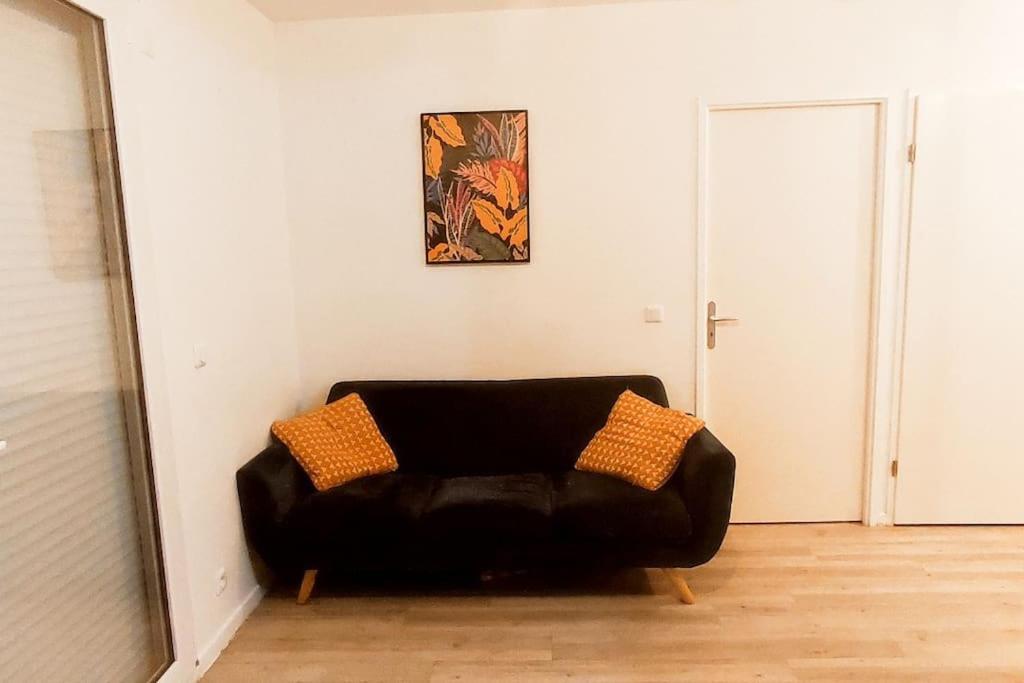 Jolie Appartement Avec Un Jardin Meaux Luaran gambar